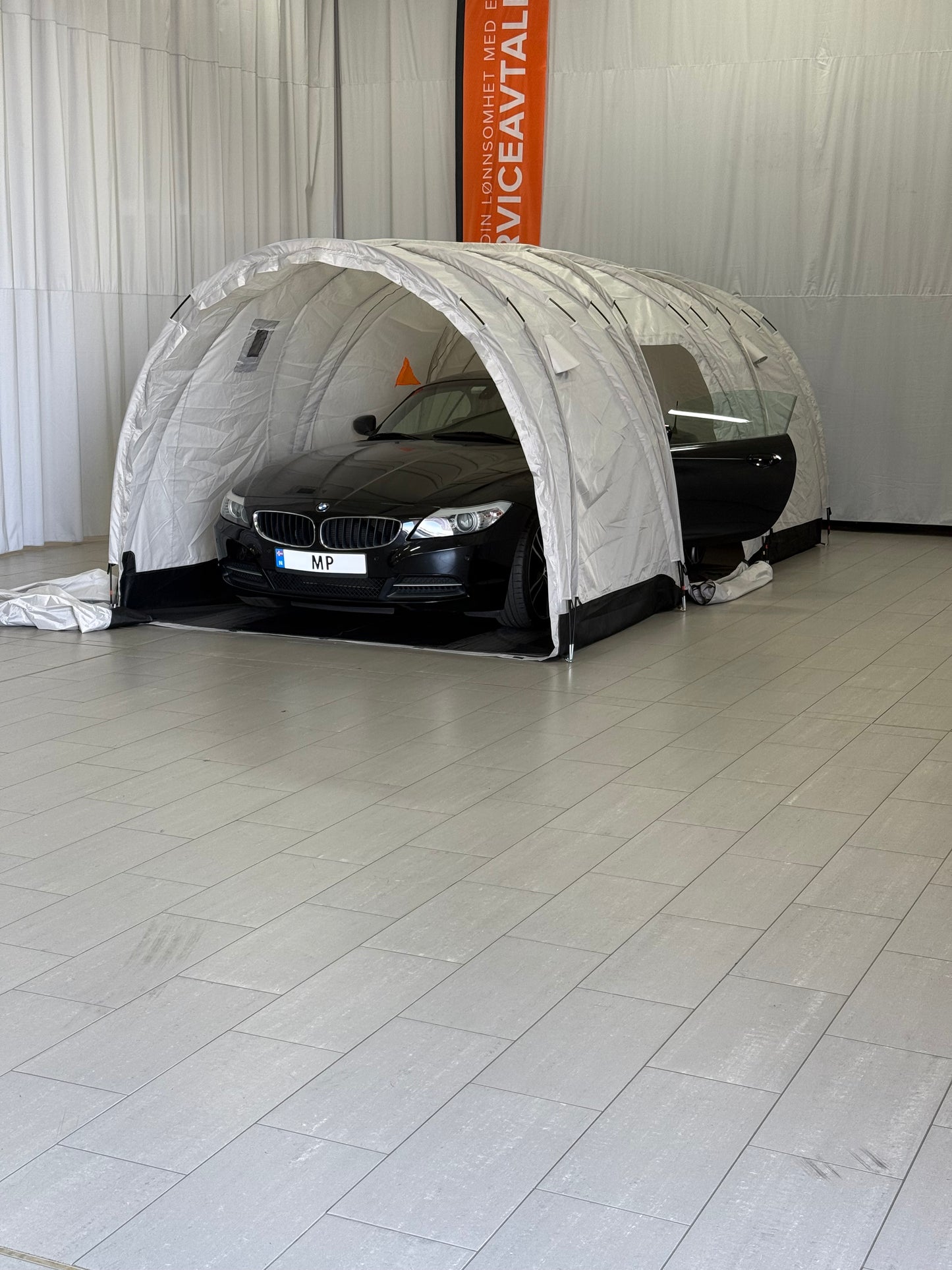 Biltelt - beskytter bilen din på vinteropplagring